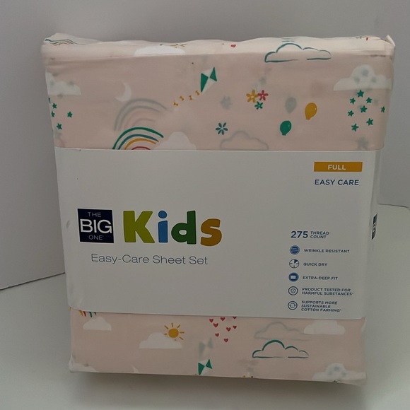 The Big One Kids, Easy Care Aaliyah Rainbow Full Sheet Set. Wrinkle resistant - Picture 3 of 17